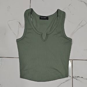 NWOT Liz & Sara Olive Ribbed Tank Top | Juniors Small | Stretchy Basic